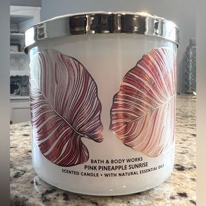 Bath & Body Works Pink Pineapple Sunrise 3 Wick Candle 14.5oz NWT